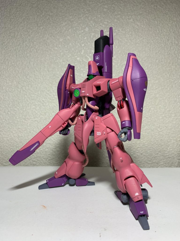 つや消しをする前。筆塗りです。筆ムラにはかなり気を使いました。