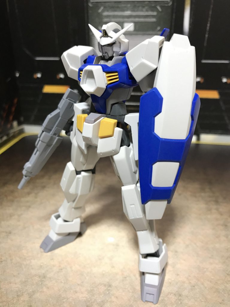 口パーツもサフ吹き。
この時あわせて青パーツもブルーに塗装。