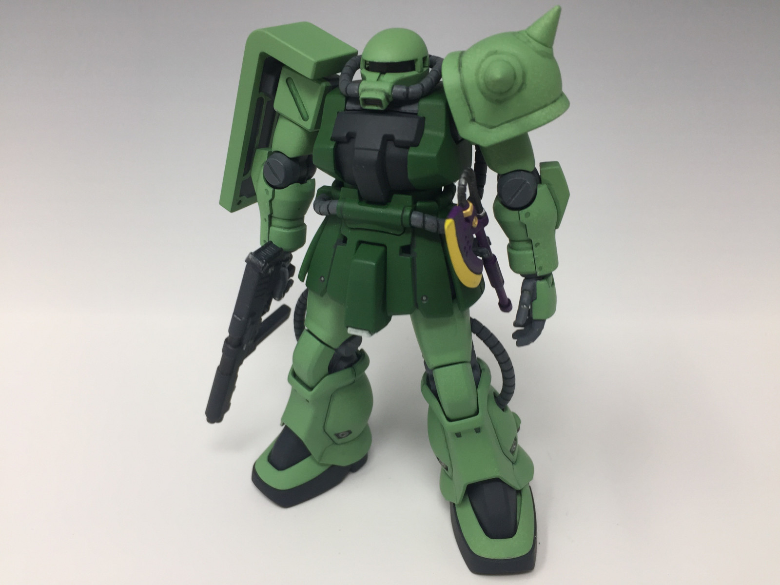 HGUC ザクII F2 ジオン軍仕様｜なにとぞさんのガンプラ作品｜GUNSTA