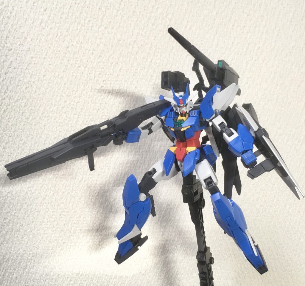 〔フルアーマーアースリィガンダム〕
マーズウェポンズとヴィートルーウェポンズも一緒に買ったので、盛ってみました。