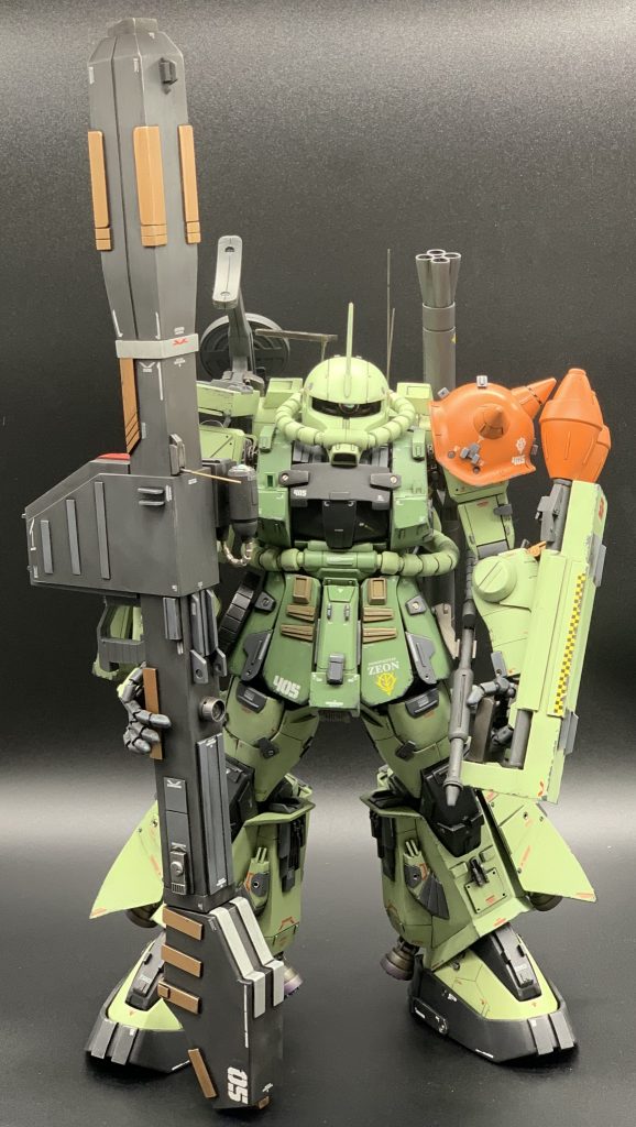 フル装備です、ビームバズーカはプラ板にて作成、各所のディテールアップもプラ板を使用しております。