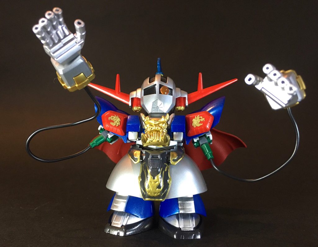 (↑※当時の姿)
別名「長袖拳」とも呼ばれるよう腕を長く伸ばした拳撃が得意で、脚を失った今も手刀のリーチと威力は顕在である。
類書『三才図会』や『南方異物誌』等の文献に古来より首を胴体から離して自由に飛び回る