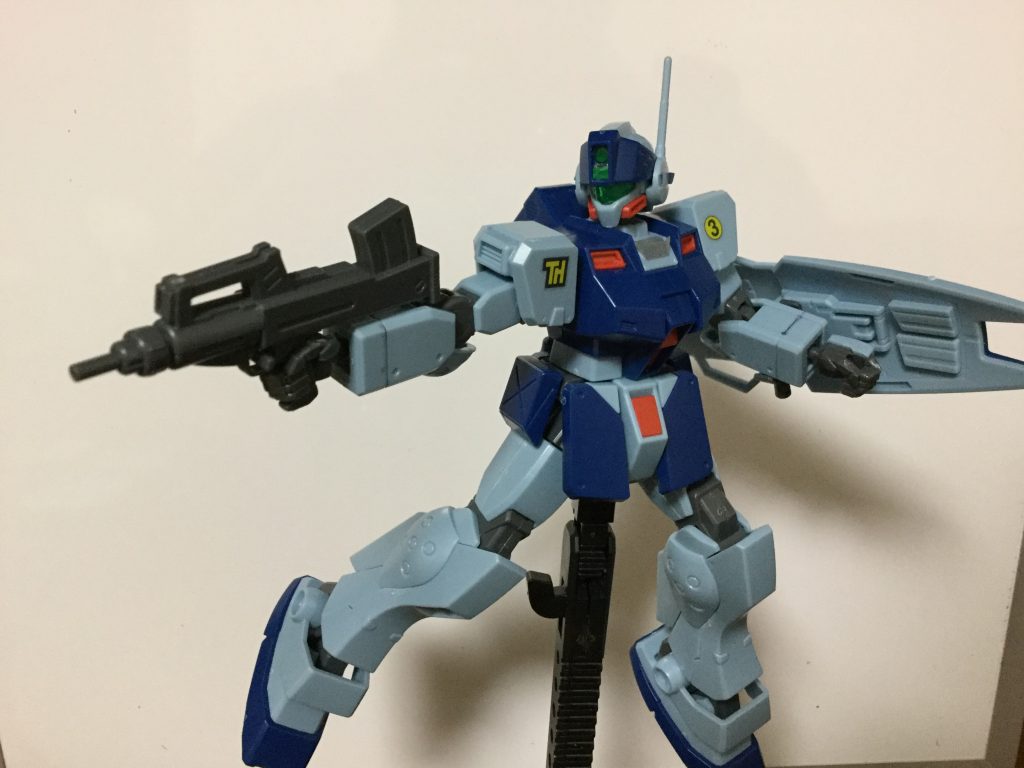 空中からのマシンガンによる、射撃。