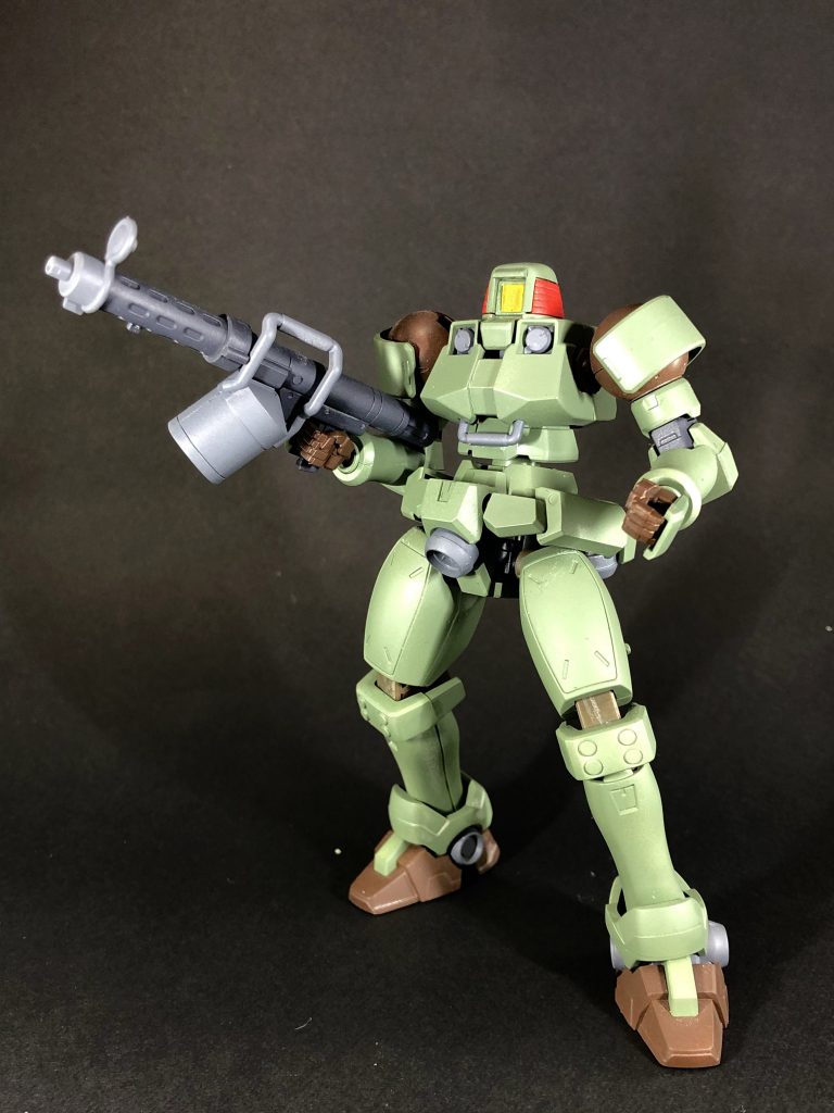 この人形のような無骨な感じが良いですね