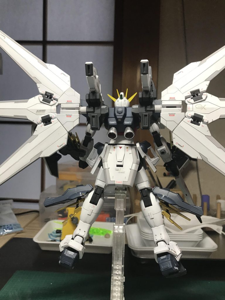 背面パネルの筋彫り追加と塗り分け