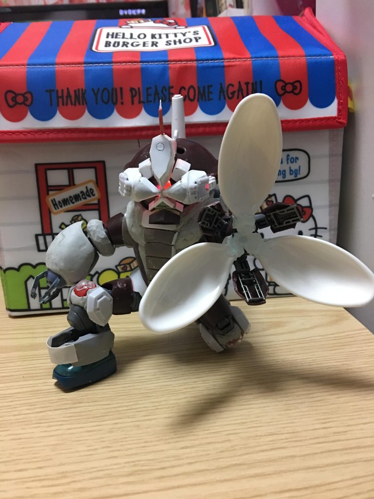 100均のプラスプーンを利用して索敵レーダーを作成。