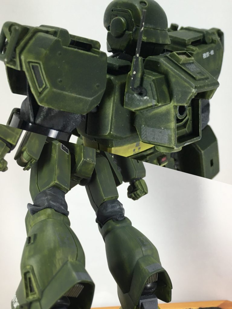 背部に発電用のエンジン及びアビオニクス系統、脹脛にバッテリーを搭載