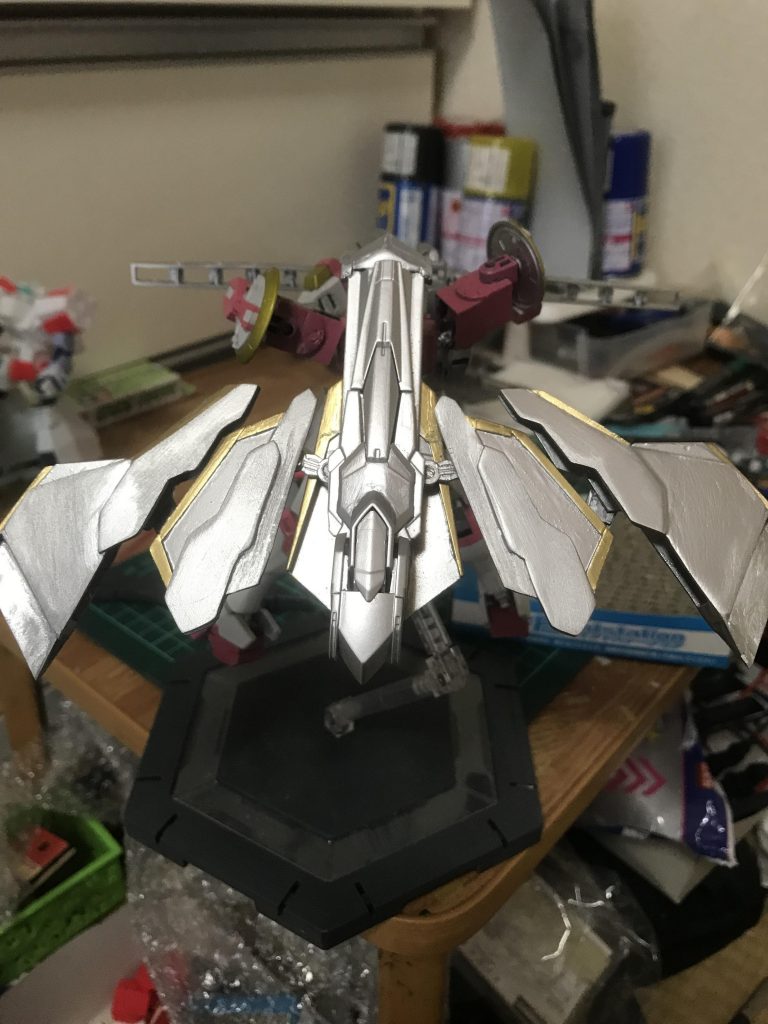 背面のバインダーはゲームと同じで可動します