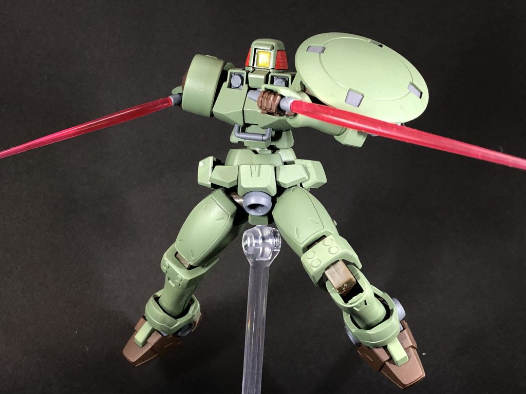 セイバーをバラすリーオー