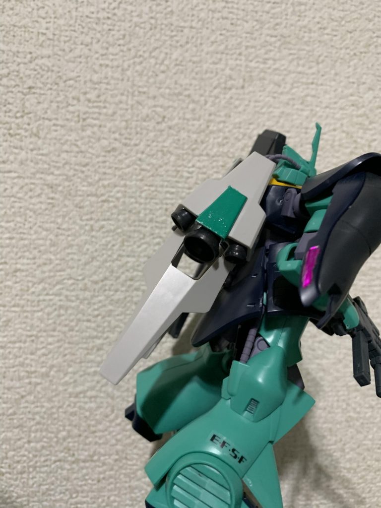 バックパックを宇宙用に。カラバに当時そんな予算があったかはわかりませんが(ゼータプラスの件然りw)アナハイムのお偉いさんが色々譲歩してくれたという設定ですw