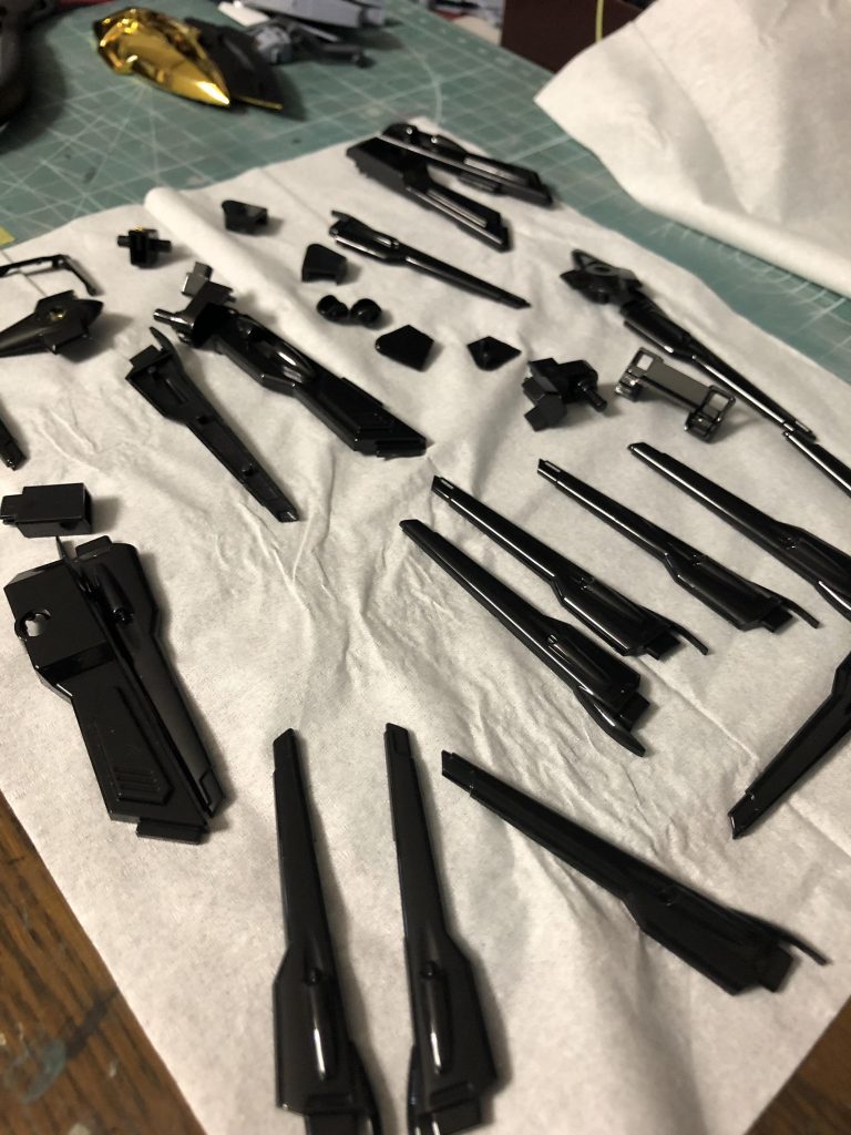 アカツキのメッキ落としから入りました
薄め液→キッチンハイター→薄め液の順でつけました