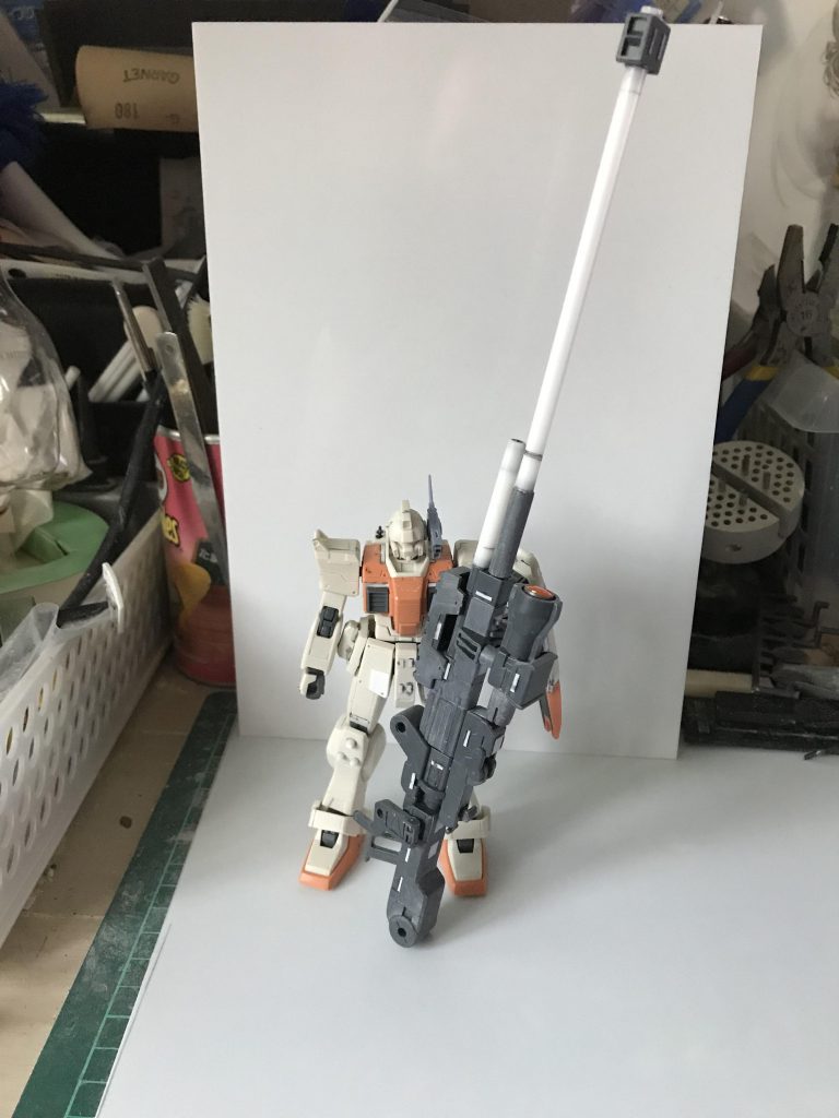 ライフルはHGサイズだと全長が約2倍くらいあります。