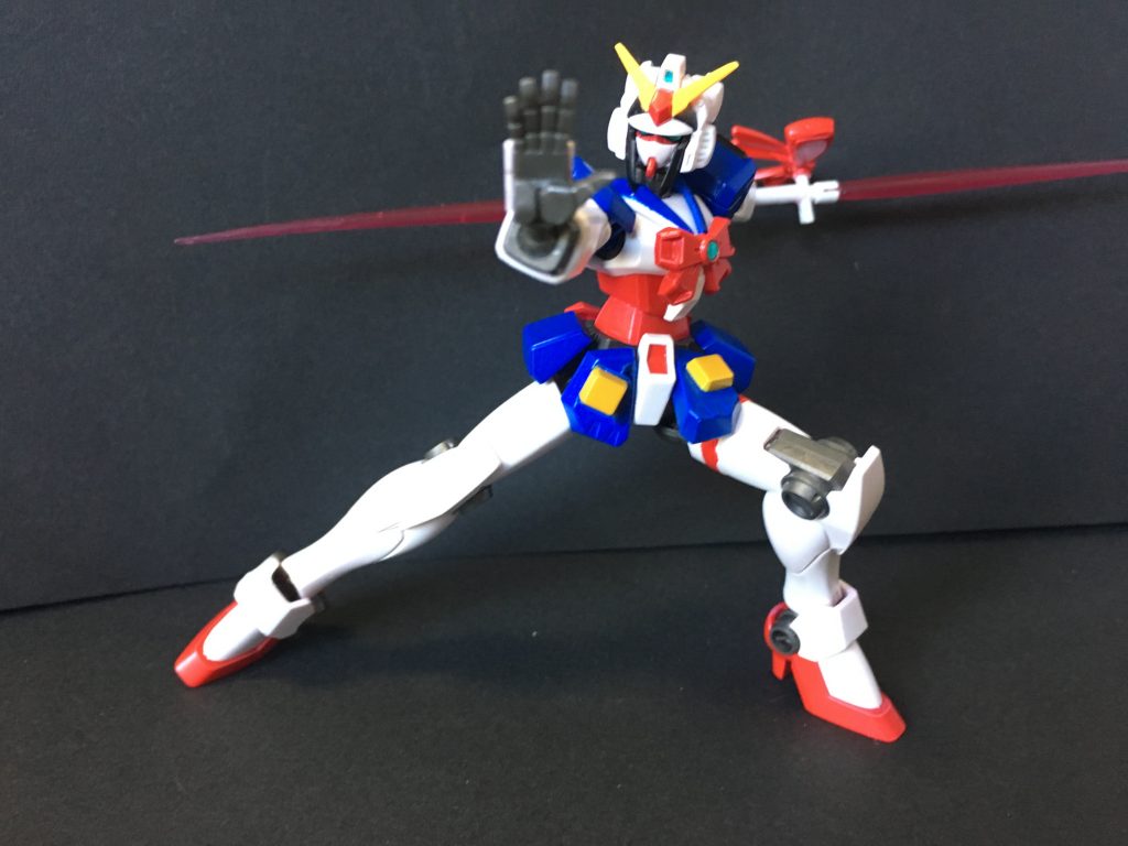 ただちょっと可動域が狭いのでアクションポーズは苦手です…