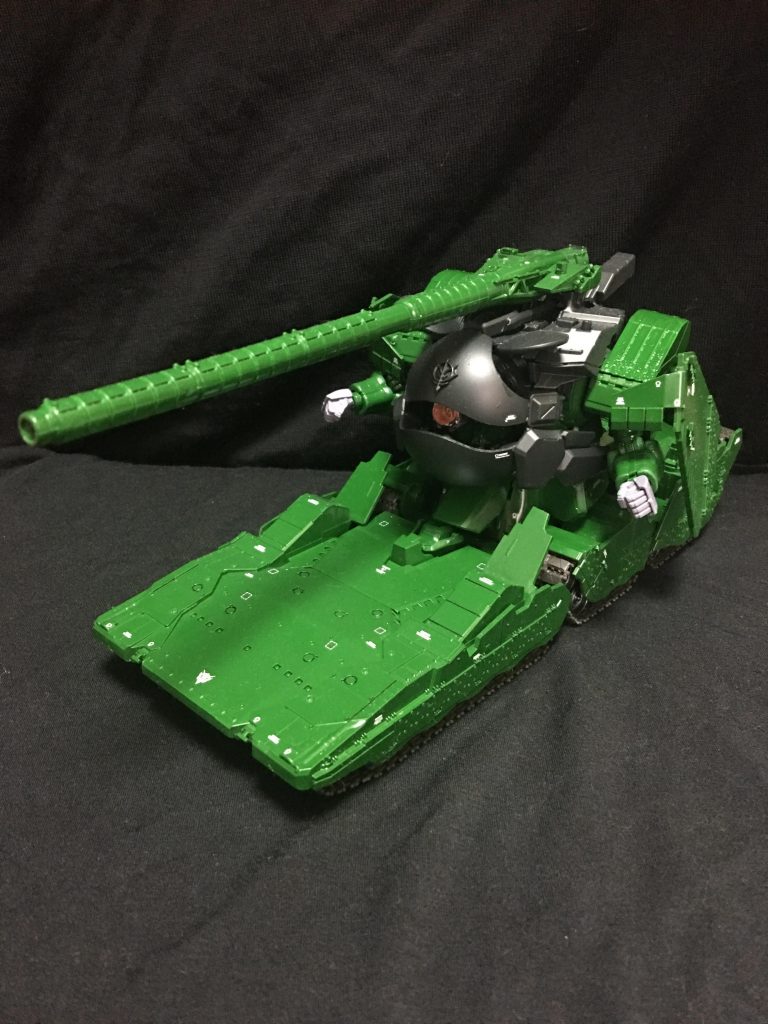 砲身が長いので、中々全体を撮るのが難しいですね。。。