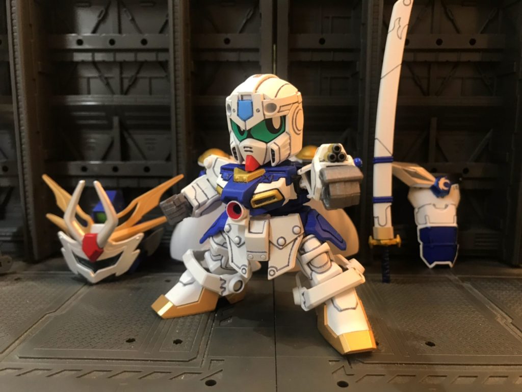 軽装タイプも元キットのデザインに近づくようにしてます。荒鬼はNT-1アレックスを元にした荒烈駆主の生まれ変わりなので、腕には鬼功砲というバルカン的な武器があります。