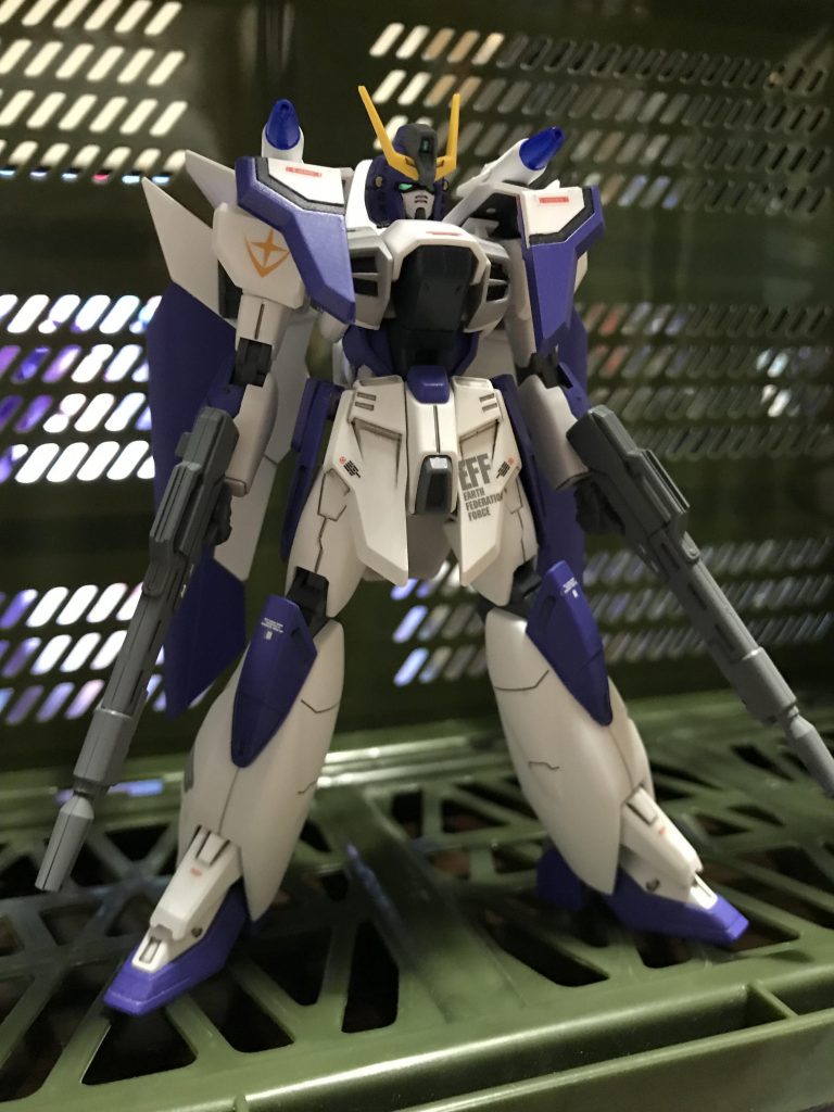 地球連邦軍
極東方面総監部
ヨコスカ基地所属
極東第６方面航空隊
ガンダムエアマスター
〝ホーネット〟
オキタ.セイジ大尉搭乗機
という妄想であります✨

ロンドベル治安維持遊撃部隊の地上での活動拠点となるのがヨコスカ基地。
ロンドベル治安維持遊撃部隊の地上部隊と言っても問題ないだろう。
地上での作戦行動に全面協力するためヨコスカ基地に設立された二つの部隊のうちの一つが第６方面航空隊である。
その部隊の隊長機が青いエアマスター、パイロットはオキタ.セイジ大尉
マサキ.キョウスケとはグリプス戦役終結後トリントン基地で同じ部隊でMSに搭乗していた。