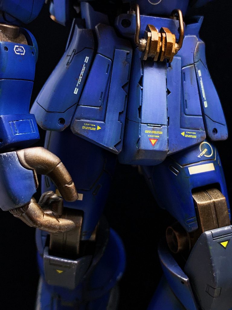 ウェザリングは何の場所も大袈裟にならない様気を付けてます。
フィルタリング、ドッティング、チッピング、ドライブラシを実施してます。