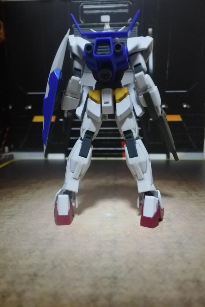 バック
各部青パーツはコバルトブルーで塗装。