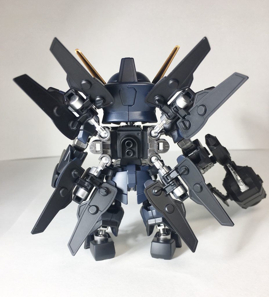 背面のスラスター？は展開してる方が僕の好みだったので展開させてあります✨