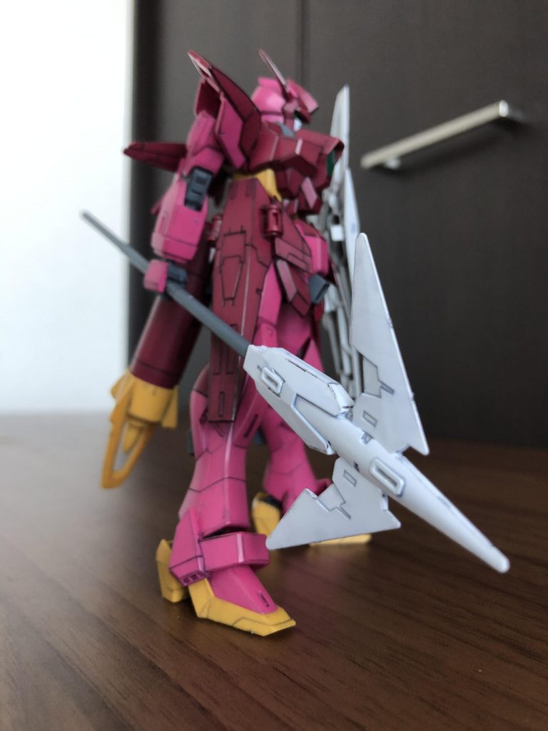 ランシエジャベリンと言うそうです。
名前の元になってる武器
汚すんなら、ここを銀チョロとかですね