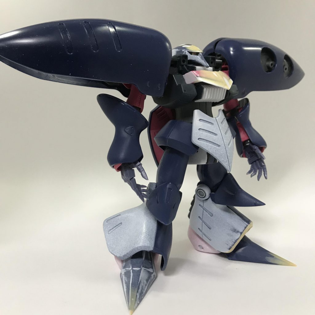 スタイル的に手を入れたのはクビの位置を後ろに下げたことと、胸カバーの形状を変更したくらい。