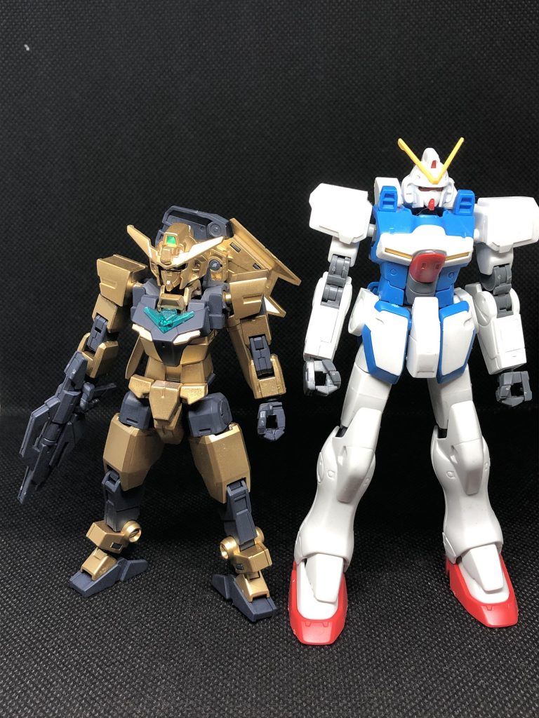 小型ガンダム仲間であるV君とツーショット。15.1mのVと設定上は14.1メートルのコアガンダム...コア君サバ読んでない?