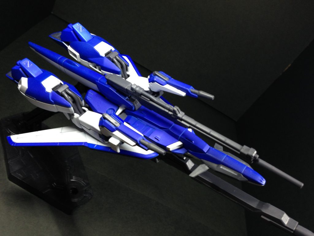 ちゃんと変形します。リゼルのランチャーはZガンダムのランチャーと同じくシールドに装着しています。