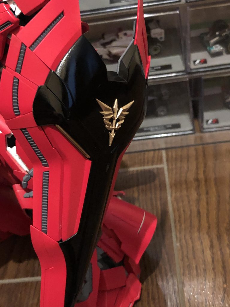 ネオジオンマークはアフターパーツで。