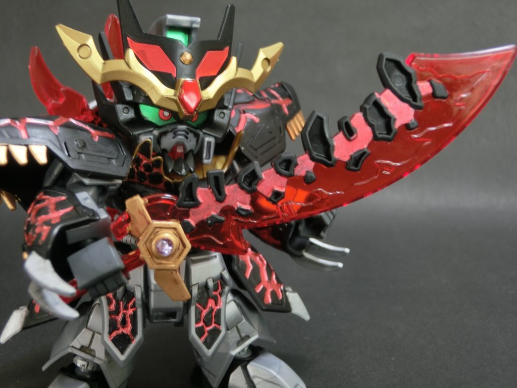 武器の焦熱刀。鍔に百均のジュエルシールを貼り込んでみました。