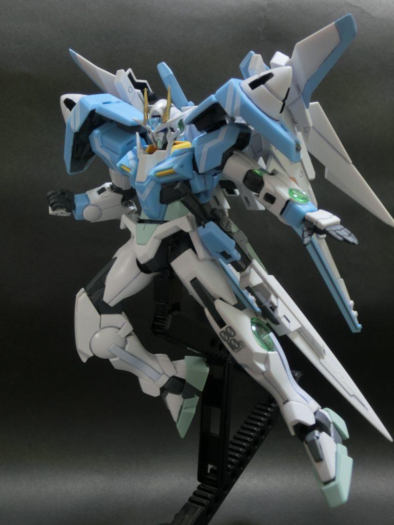 高機動・近接戦闘に傾けたガンプラバトル機というイメージ(膝のマーキングにガンプラって書いてあるので)