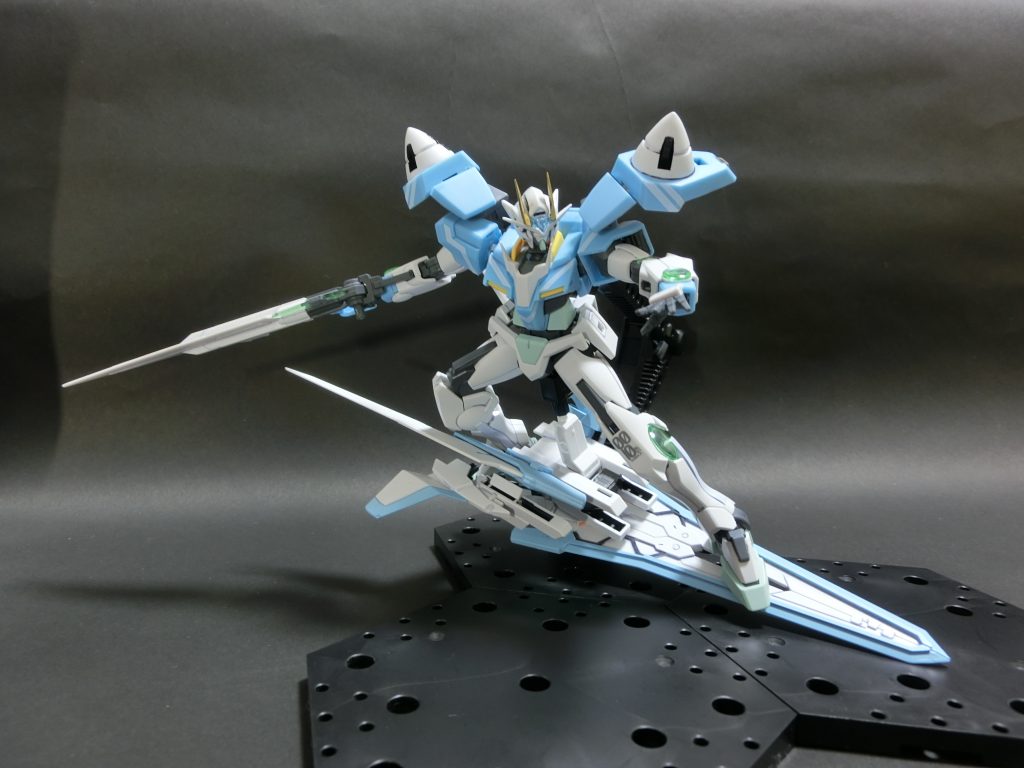 組み替えでアドヴァンスドザンボードに変形!Get Ride!
多少なりともアムドラ意識したならやっちゃるべきでは?と完成後に思いついた形態です。