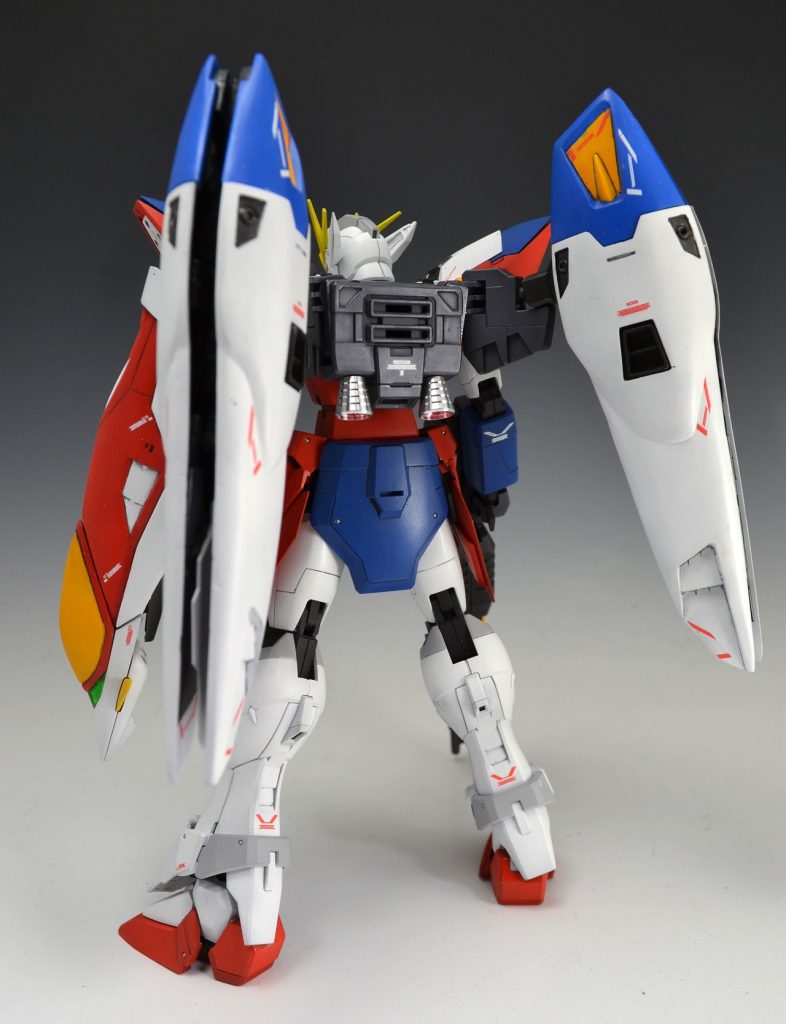 ■塗装(Mrカラー使用)
~ウイングゼロ~
白:クールホワイト
白2:サフ色のまま
青:スージーブルー+ブラック+レッド(少量)
青2:スージーブルー+ホワイト(少量)
黄:イエロー+黄橙色
黄2:黄橙色
赤:レッド(1)
赤2:レッド+ブラック(少量)
フレームなど:ブラック→黒鉄色
バスターライフルなど:ブラック→アイアン
バスターライフル2:ブラック→GXメタルブラック
ビームサーベル:GXクリアーグリーン→蛍光グリーン
マシンキャノンなど:ブラック→メッキシルバー
バーニア内側:クリアーレッド
台座:ブラック
~ヒイロ・ユイ~
髪:マホガニー
肌:キャラクターフレッシュ
タンクトップ:モウリーグリーン
スパッツ:ブラック
ソックス:ホワイト
シューズ:イエロー+ブラック(少量)
ベルト部:ニュートラルグレー
ベルト部2:ブラウン
■墨入れ(タミヤエナメルカラー)
・グレー
・ブラック