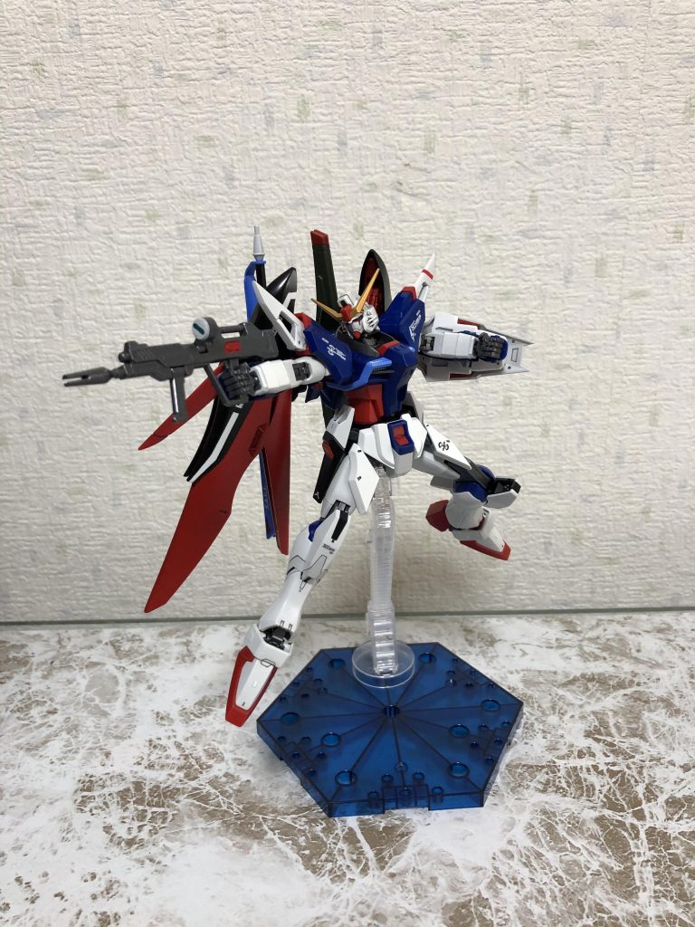 SEED恒例のポーズ