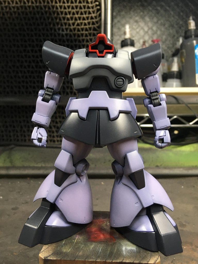 基本塗装終了時点。紫部分はライラックを使いましたが、赤っぽいのが好みだったり、日光で褪色した感じを出すときはピンクパープルが合うと思います。