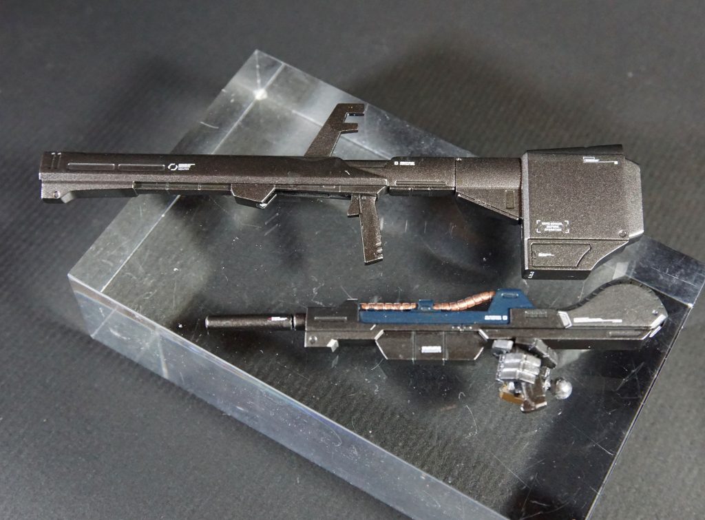 武器類の仕上げ、銃握り手もメカハンド角