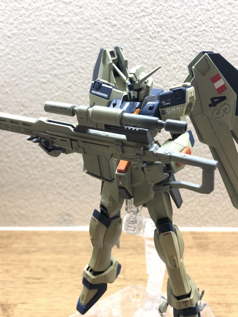 連合によってフリーダムを真似て作られた簡易量産機という設定。性能はウィンダムより劣ります。