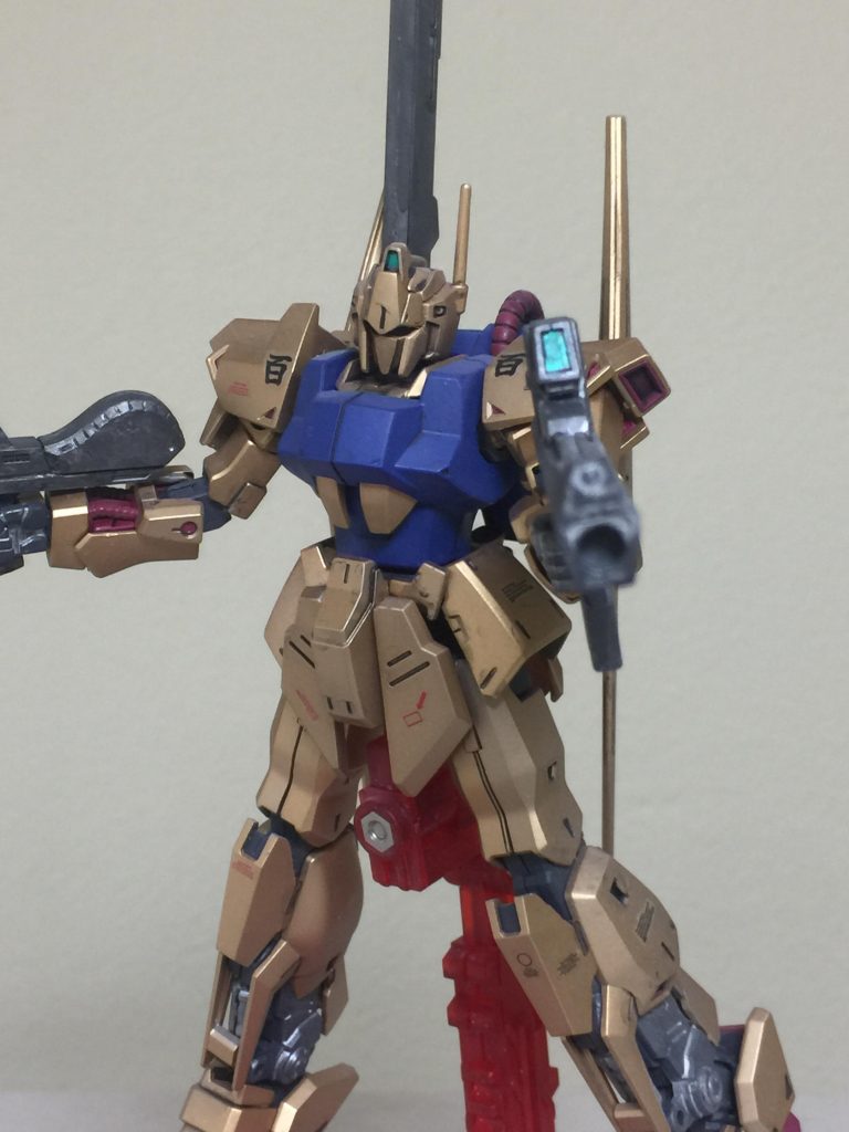 百式の追加武装は
ビームバズーカを
装着しました。