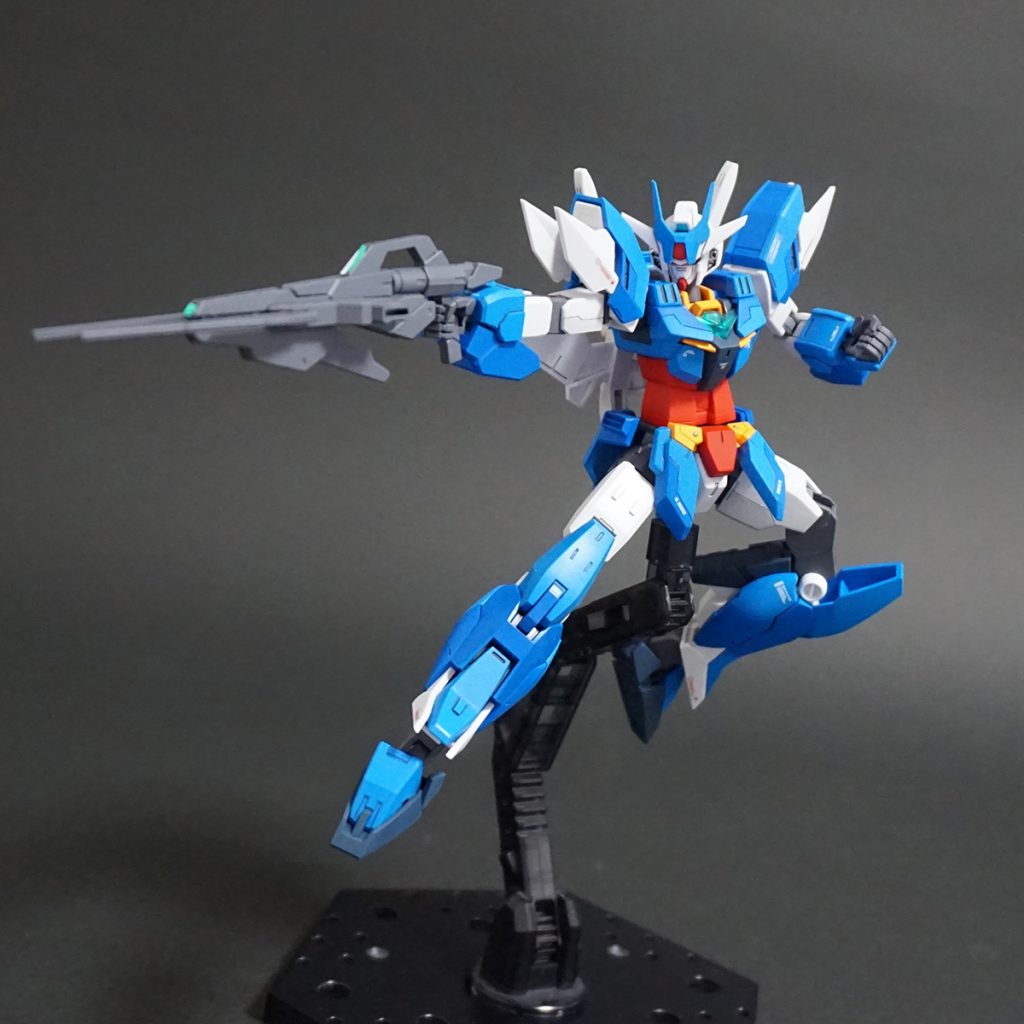 ビームライフルを構えて