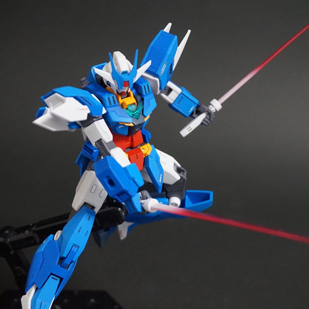 ビームサーベルを持たせて