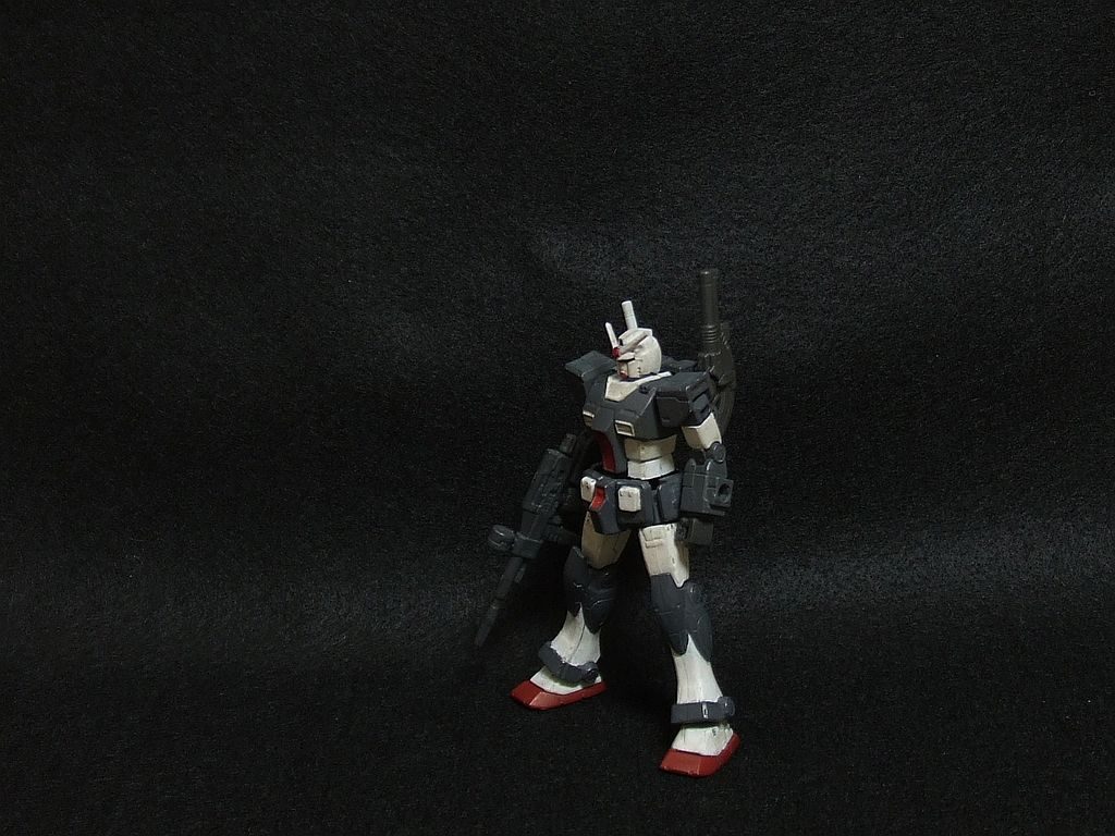RX-78-02 ガンダム ショルダーキャノン装備–3枚目/制作者：PBJ