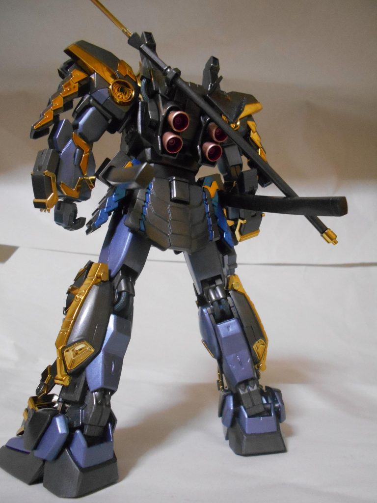 とにかく筆ムラが出ないよう塗装しました。