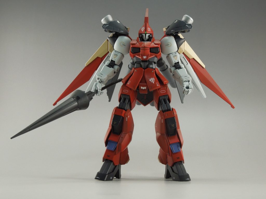 角度的に見づらいですが、モノアイに電飾を施しています。