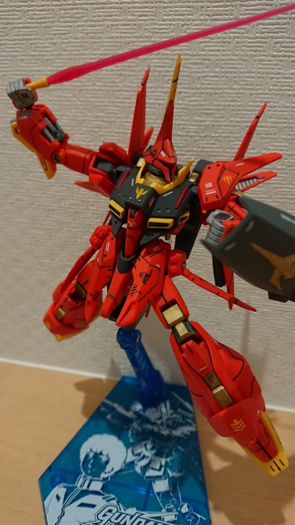 ビームソードは、先端を切断して付け変えています❗( ﾟДﾟ)ゞ
補強のため、虫ピンを忍ばせています❗( ﾟДﾟ)ゞ