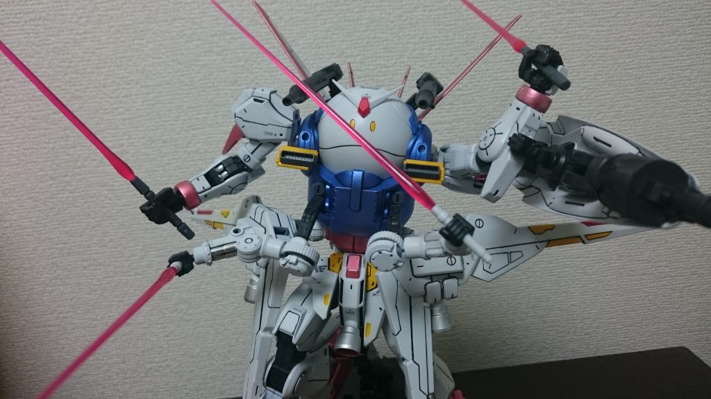 サーベルを抜いたときもカッコいいです！