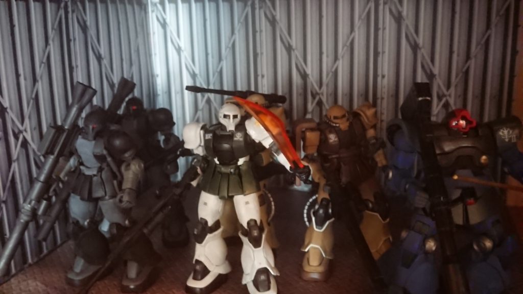 旧ザク 何処ぞのフェンリル隊風に–3枚目/制作者：トッシー