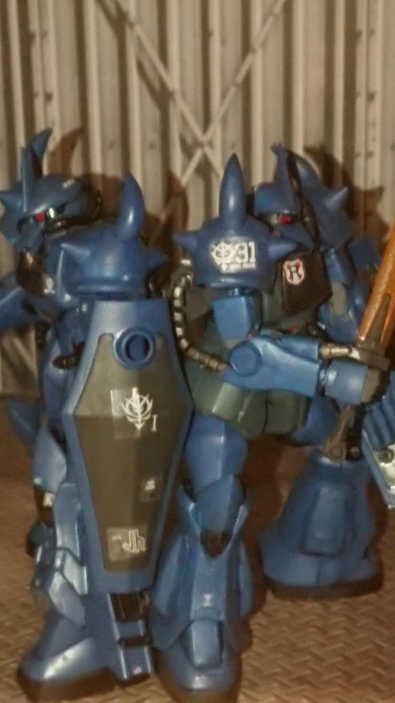 最後は通常グフとのツーショット( ´∀` )b