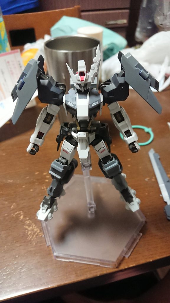 最初はこうなる予定でしたが、アスタロト感が強かったので、この案は捨てました。(笑)