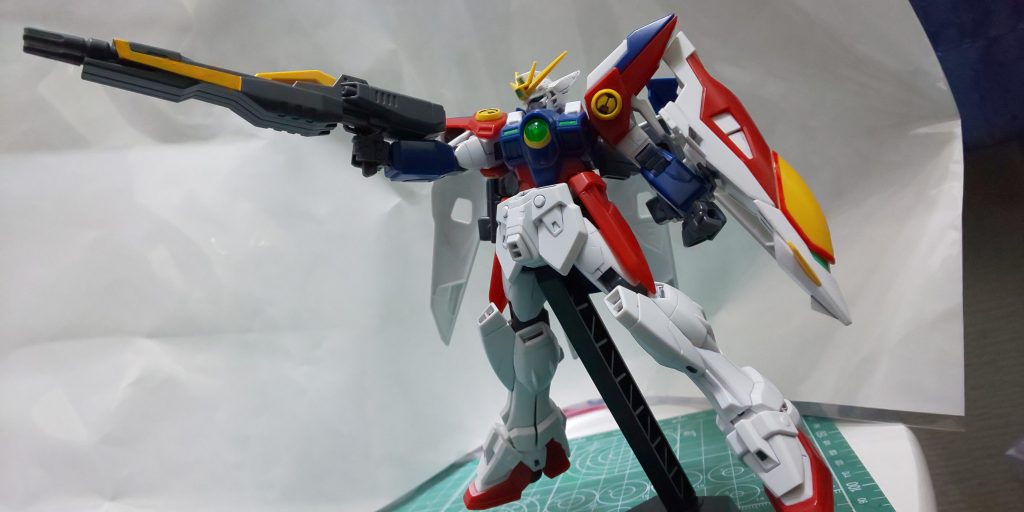 イベントでまだ埋まっていないので前に作ったウイングゼロをアップしました。
ほぼ素組で多少墨入れとマーカー塗装しました