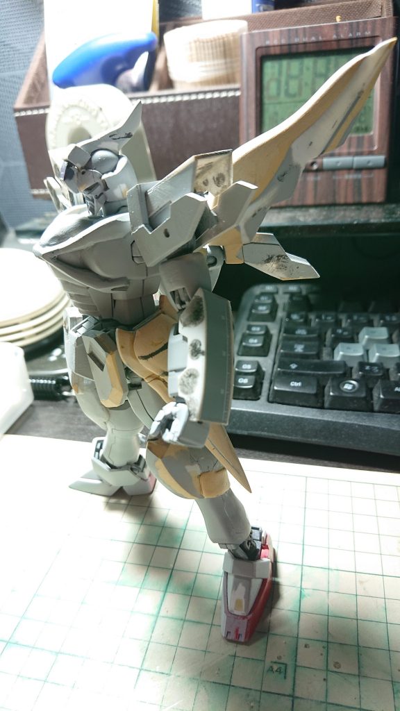 全体のシルエット確認。炎なしのファントムの横顔って結構好き。