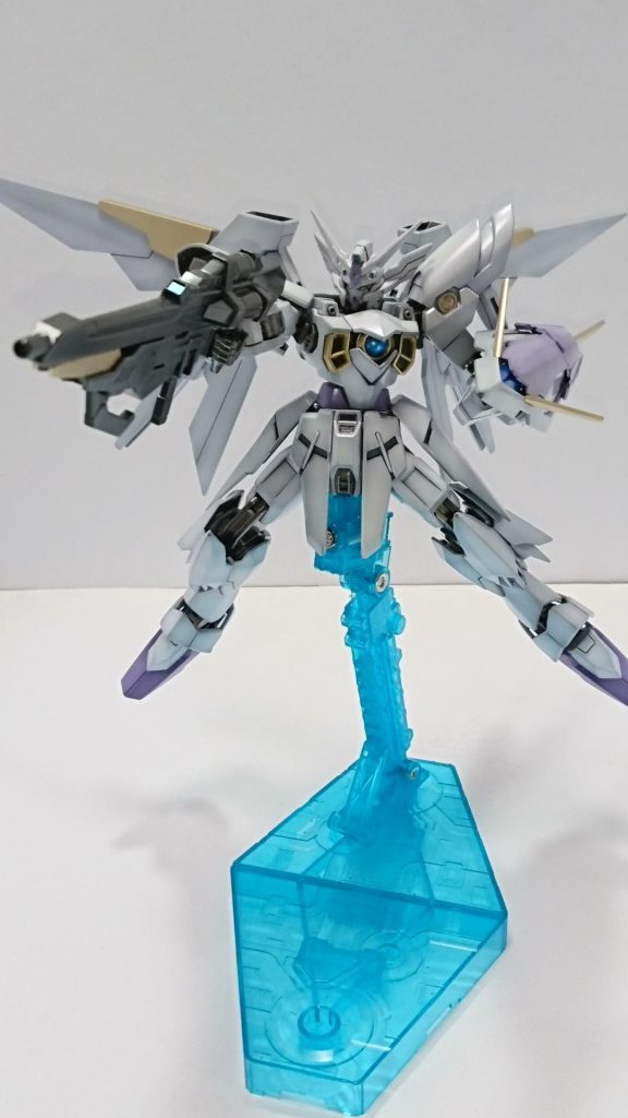 グラデーション塗装、メタリック、パールを使用して上品な仕上げを目指しました。